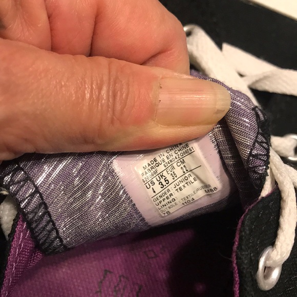 Converse purple and black size 4 us - Picture 6 of 6